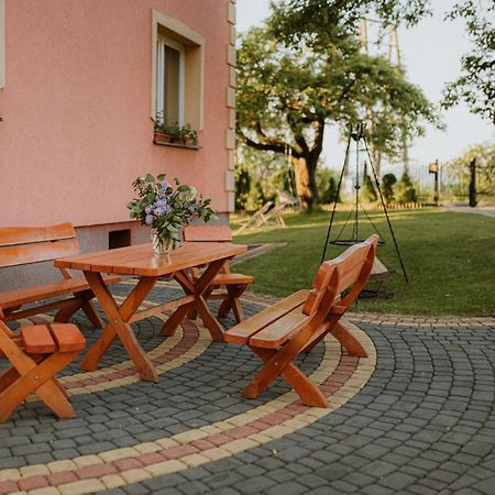 Dom Pod Jabloniami Villa Lukowica Exterior photo