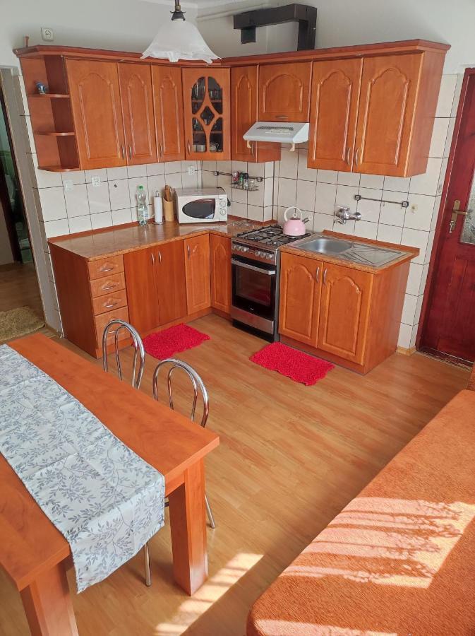 Dom Pod Jabloniami Villa Lukowica Exterior photo