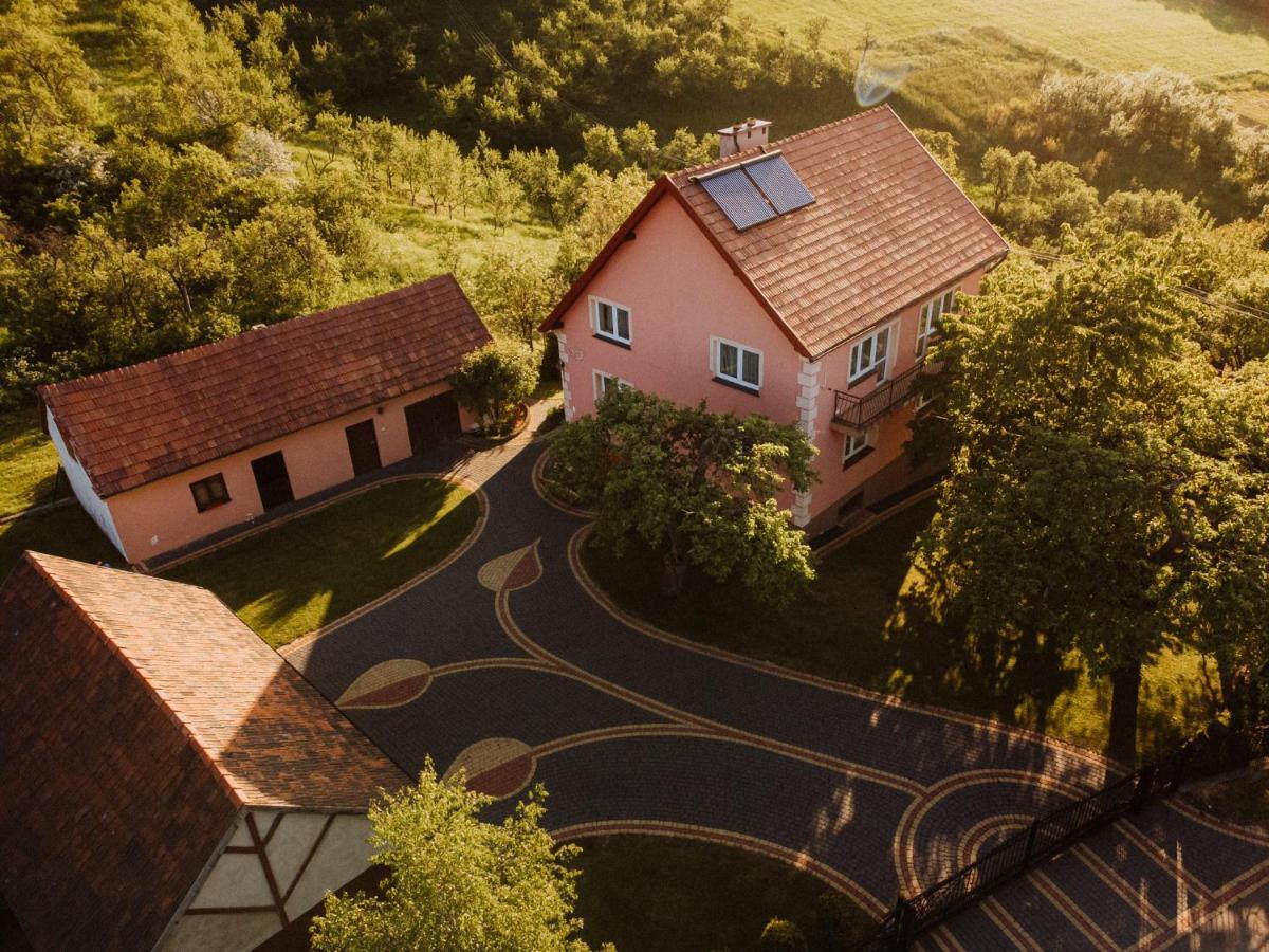 Dom Pod Jabloniami Villa Lukowica Exterior photo